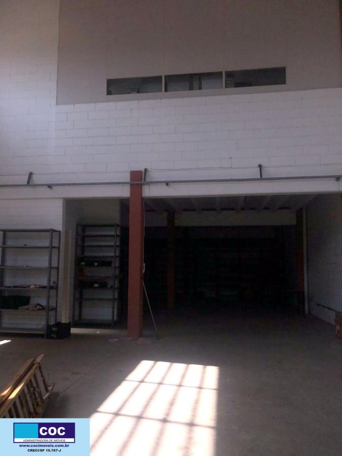 Prédio Inteiro para alugar, 300m² - Foto 33