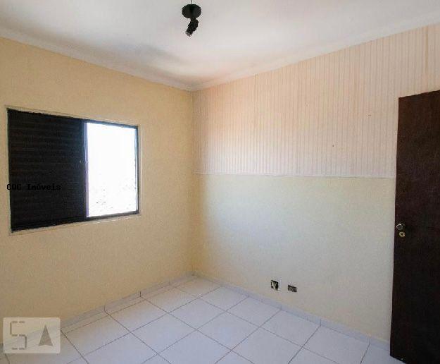 Apartamento para alugar com 2 quartos, 72m² - Foto 3