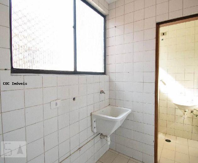 Apartamento para alugar com 2 quartos, 72m² - Foto 10