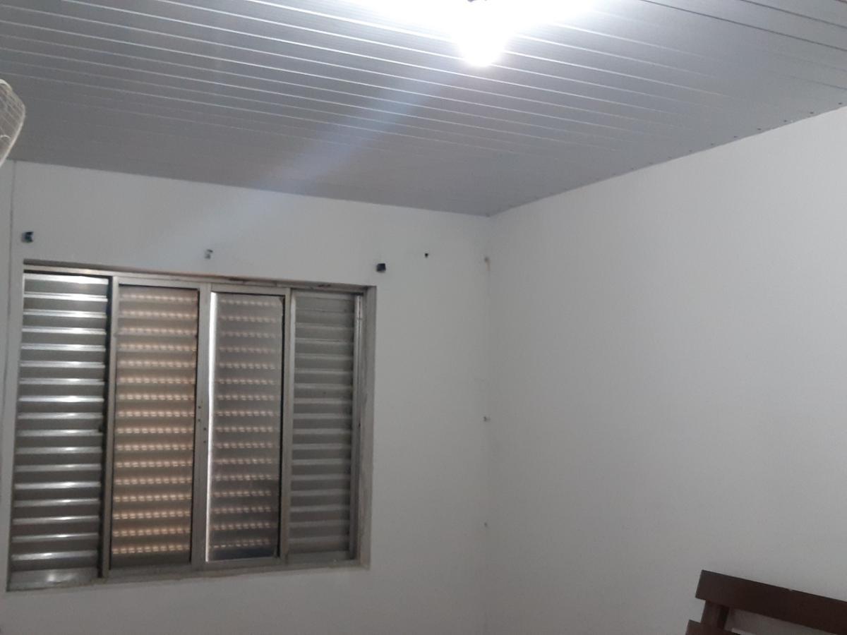 Casa à venda com 2 quartos, 70m² - Foto 3