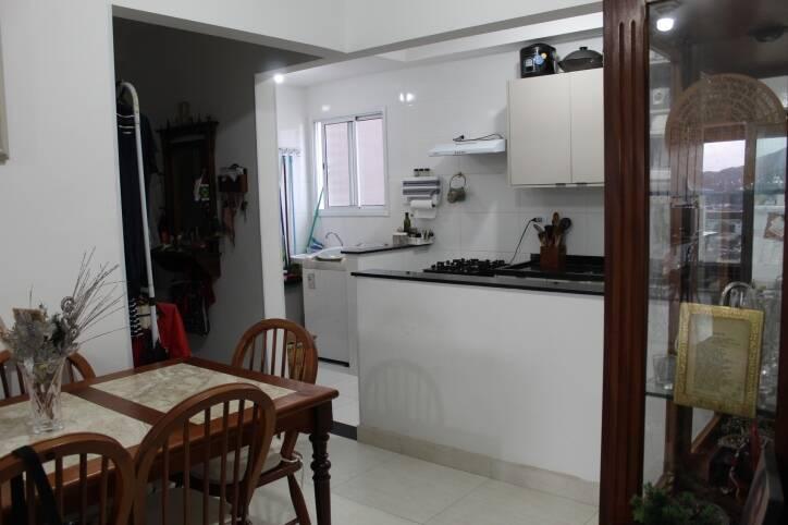 Apartamento à venda com 2 quartos, 80m² - Foto 4