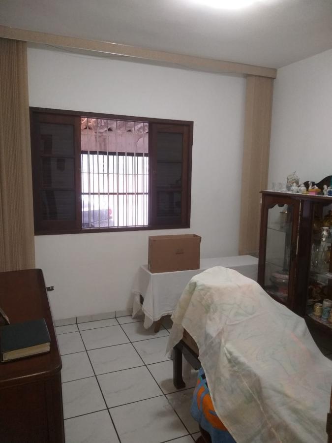 Casa à venda com 3 quartos, 100m² - Foto 4