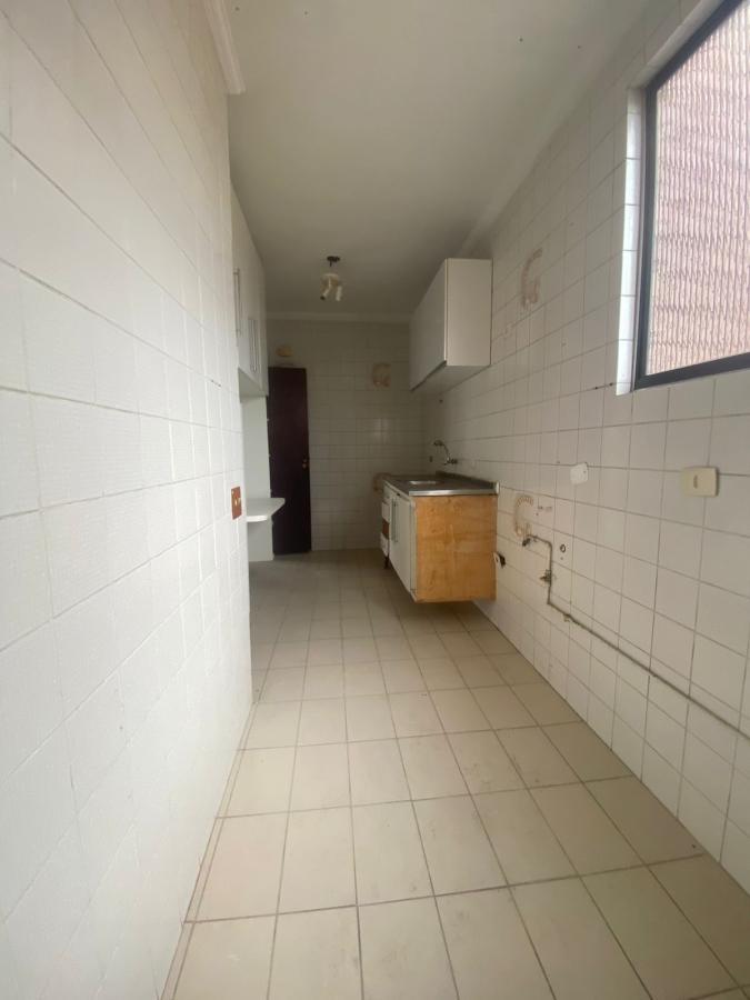 Apartamento à venda com 2 quartos, 72m² - Foto 17