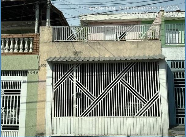 Sobrado à venda com 3 quartos, 137m² - Foto 1