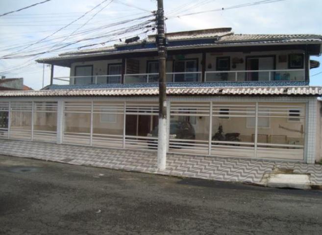 Casa à venda com 2 quartos, 53m² - Foto 1